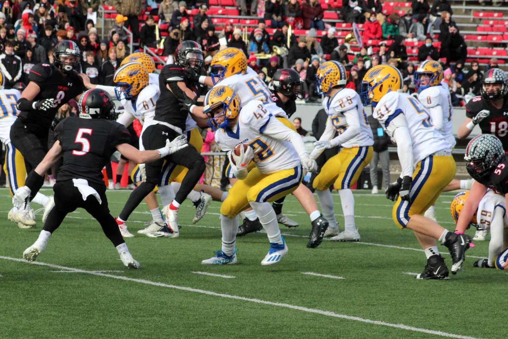 Rice Lake football vs. Pewaukee Division 3 state 11-19-21